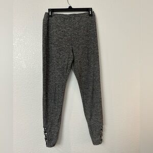 Women’s Grey No Boundaries Leggings L
